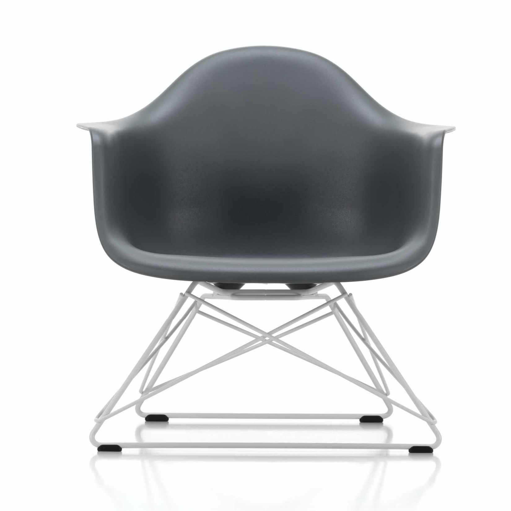 Vitra Eames Plastic Armchair LAR