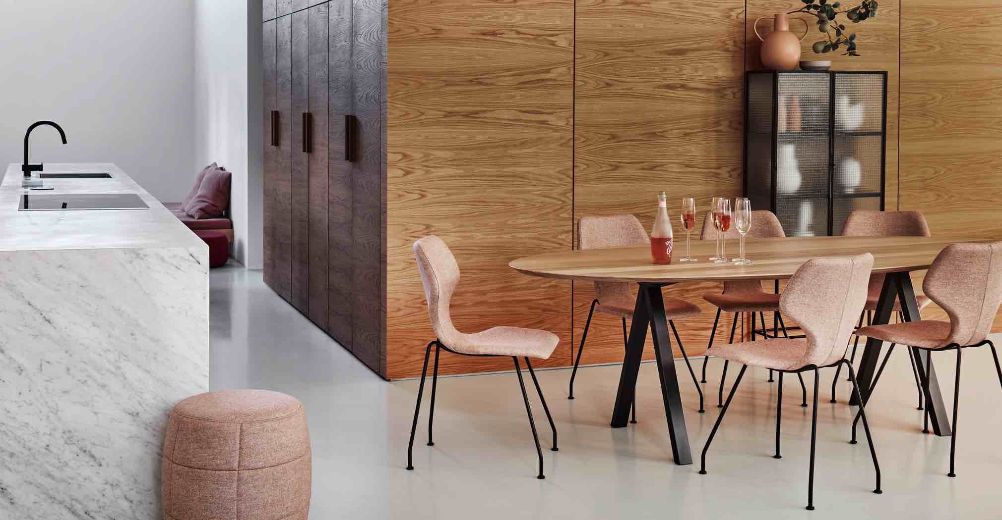 Design on Stock Ninove Cavalletta stoell
