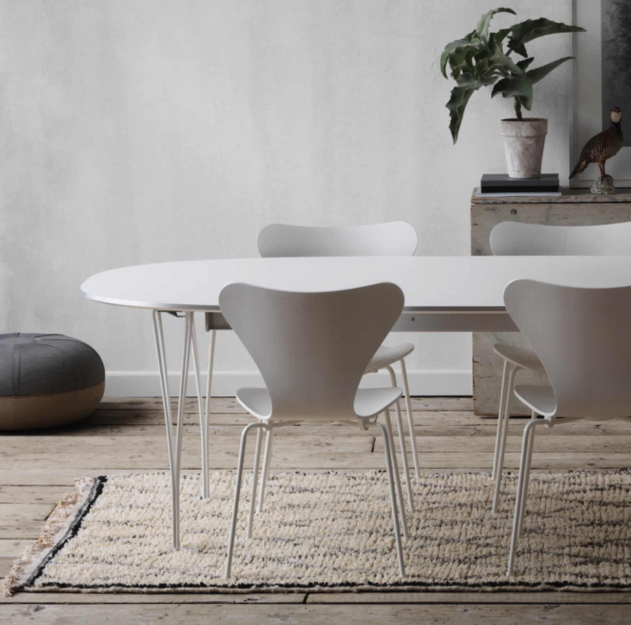 Fritz Hansen Ninove Series 7 vlinderstoel