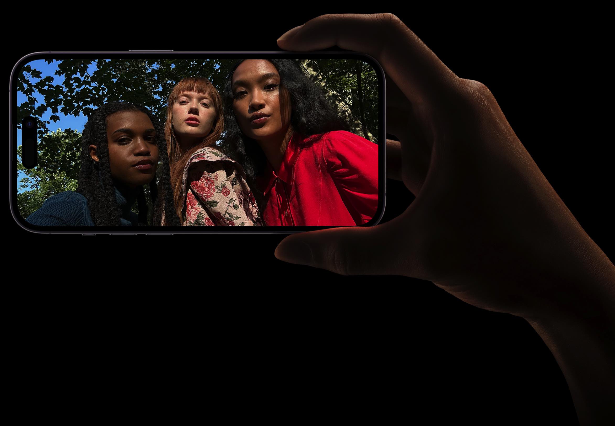 iPhone 14 Pro selfies Ninove