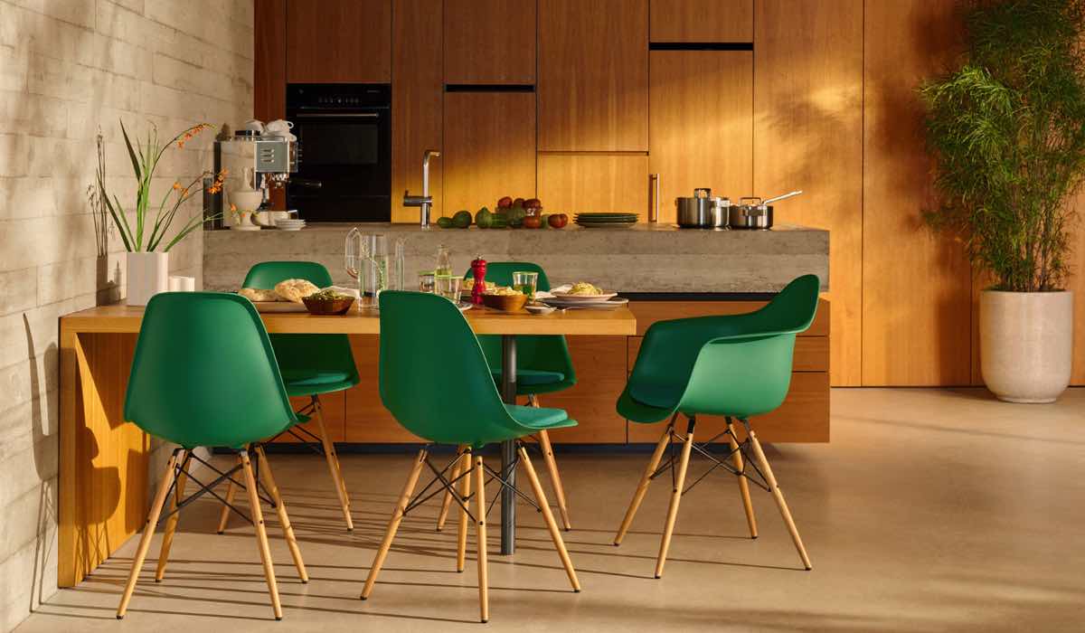 vitra eames plastic chair ninove Pure Lifestyle
