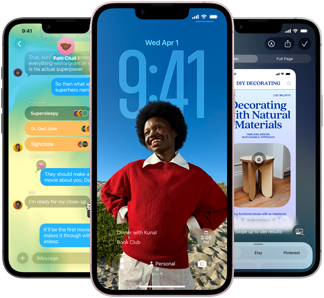 Drie iPhone 17e-devices met daarop de Berichten-app met Liquid Glass-design, een dynamisch Toegangsscherm en Apple Intelligence in gebruik